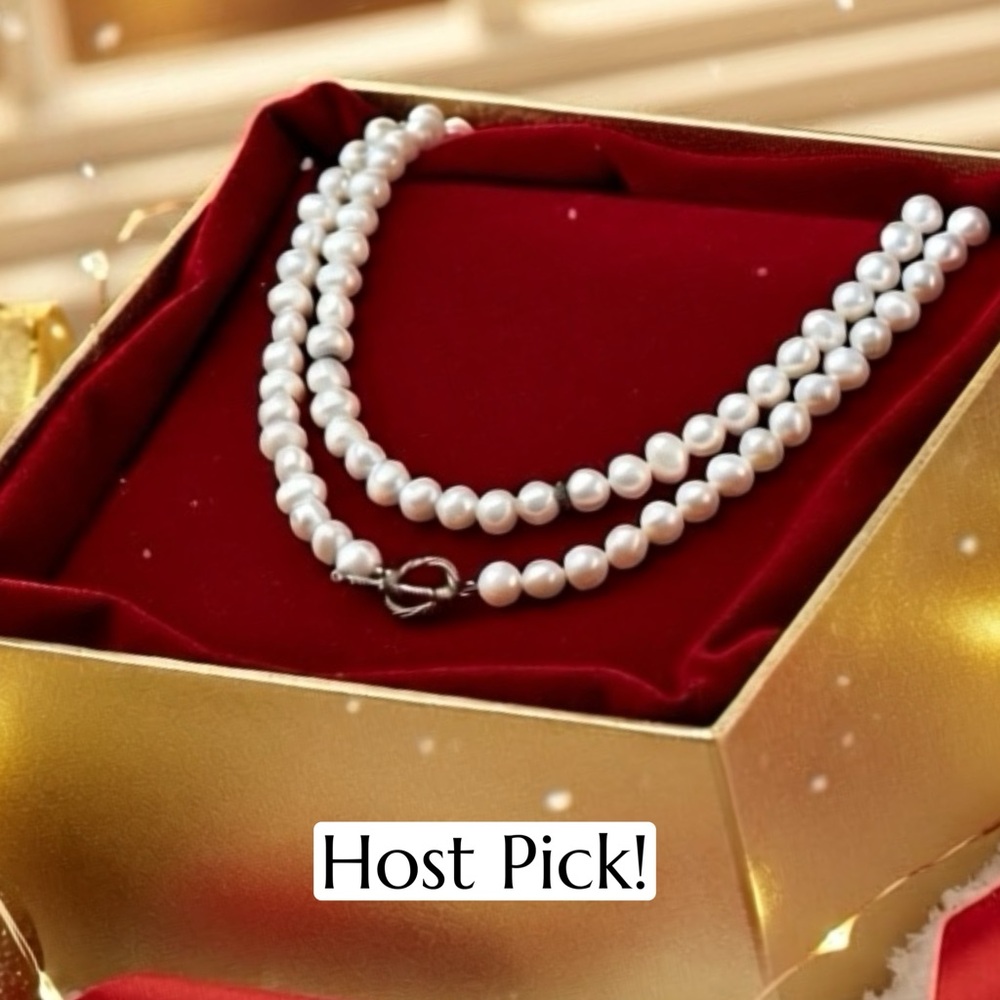 🎉Pearl strand necklace HOST PICK!🎉 - Picture 4 of 16